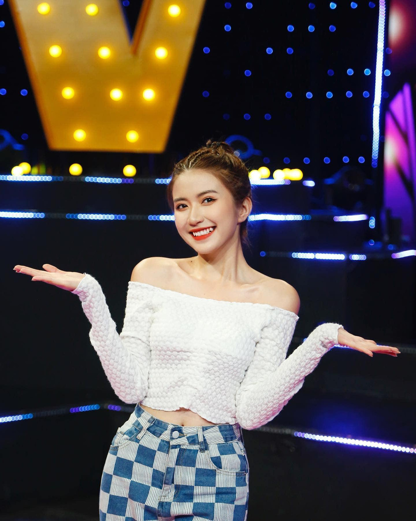 Với thành công ngay từ lần đầu chạm ngõ phim truyền hình, Ngọc Huyền cảm thấy may mắn hơn bạn bè đồng trang lứa vì có ngoại hình phù hợp với nhân vật, có sức khỏe và nỗ lực để đồng hành cùng Thương ngày nắng về tới cuối cùng.