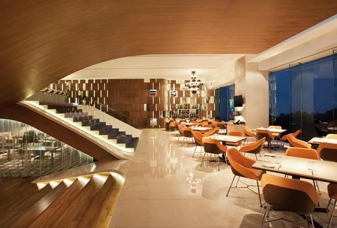 Bên trong khách sạn Sheraton Grand Waterhill Bên trong khách sạn Sheraton Grand Waterhill