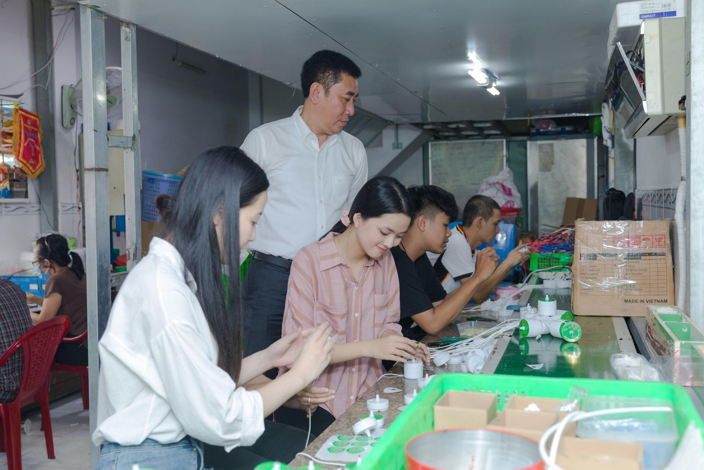 Trung tâm dạy nghề của Tín nuôi dạy, tạo việc làm cho người khuyết tật.