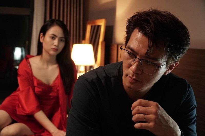 Cảnh phim Anh Có Phải Đàn Ông Không? của Hà Việt Dũng và Việt Hoa Cảnh phim Anh Có Phải Đàn Ông Không? của Hà Việt Dũng và Việt Hoa