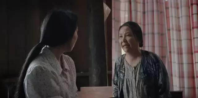 Bà Lành đau lòng biết con gái bị lừa dính bầu. Ảnh: CMH. Bà Lành đau lòng biết con gái bị lừa dính bầu. Ảnh: CMH.