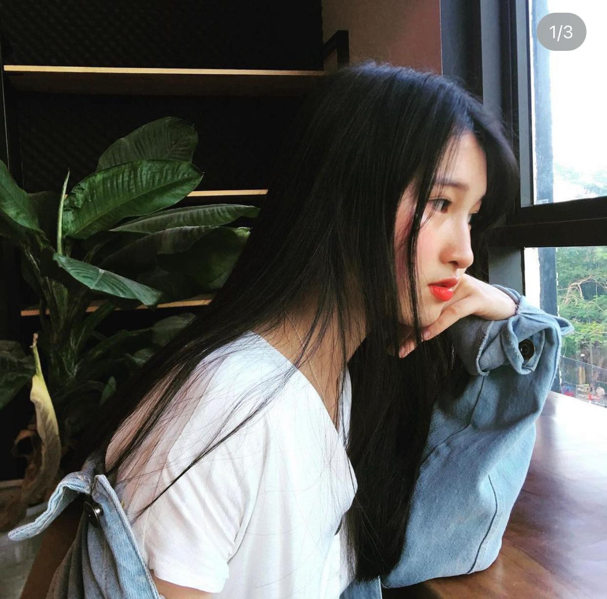 Đời thường, Á hậu 2 Miss World Vietnam 2022 sở hữu phong cách thời trang trẻ trung, năng động, đôi khi lại nhẹ nhàng, yểu điệu.