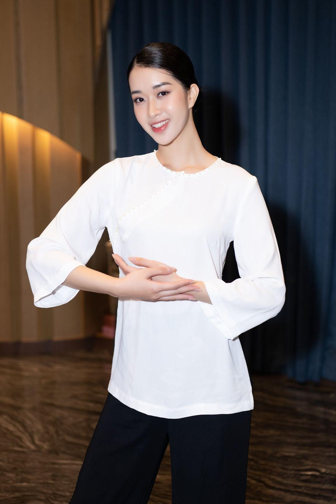 Nguyễn Linh Thu (SBD 057).