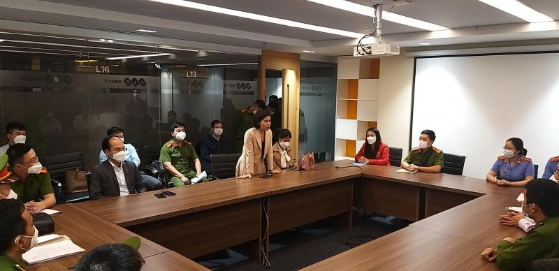 Nhìn chung những người đại diện FLC có thái độ chấp hành pháp luật, hợp tác với Cơ quan Điều tra.