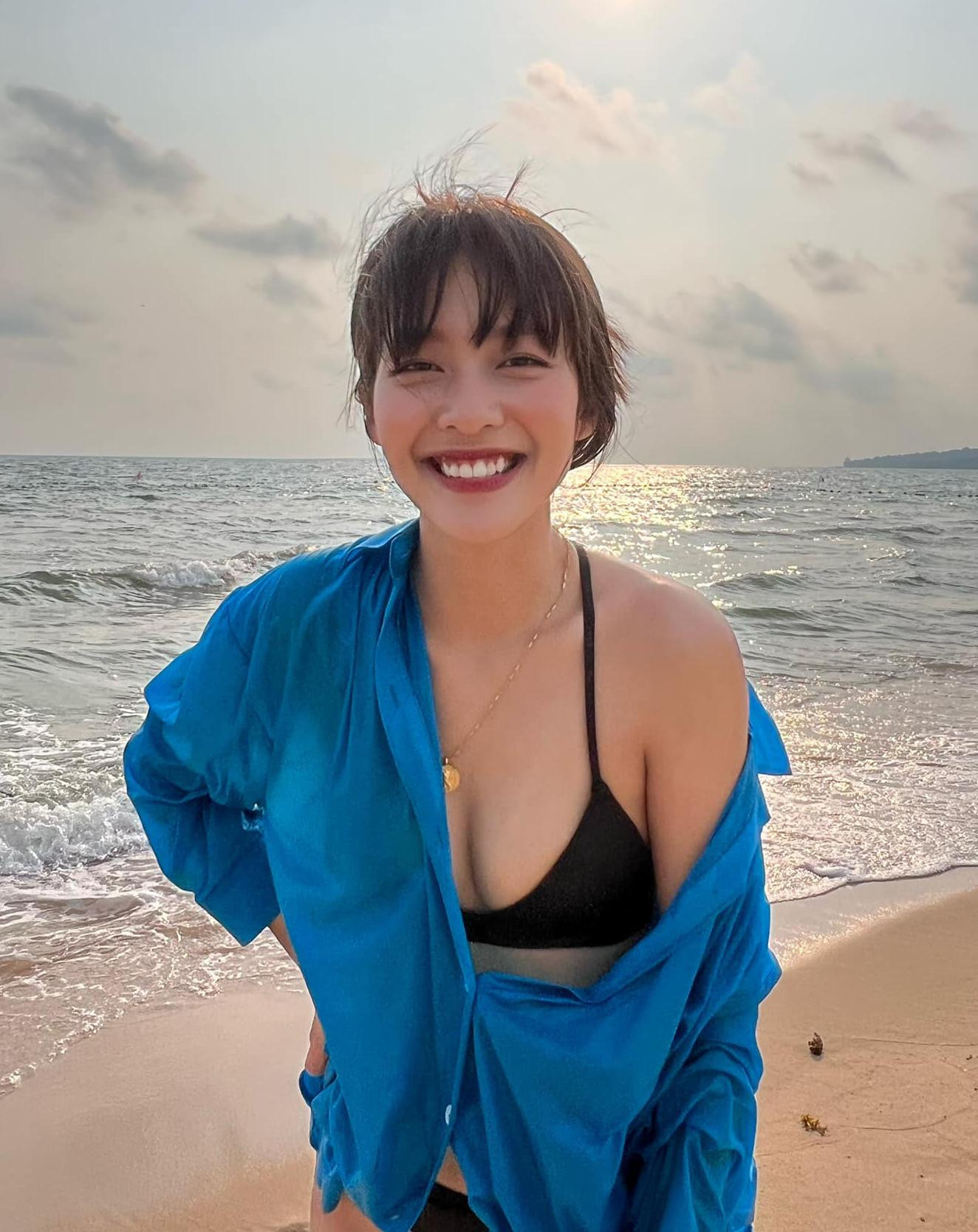 Khả Ngân chăm diện bikini nóng bỏng thời gian gần đây Khả Ngân chăm diện bikini nóng bỏng thời gian gần đây