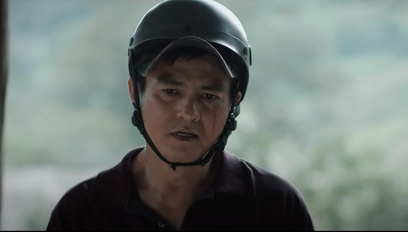 Khoản sinh nghi khi phát hiện bịch dây buộc tóc trẻ con trong rừng, đúng địa điểm Khoản hạ độc cây rừng. Ảnh: CMH.