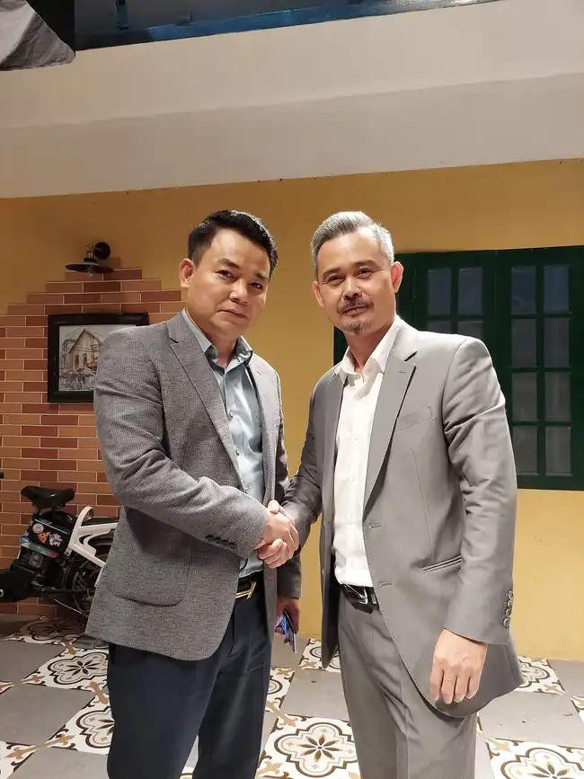 NSƯT Trịnh Mai Nguyên và diễn viên Vĩnh Xương NSƯT Trịnh Mai Nguyên và diễn viên Vĩnh Xương