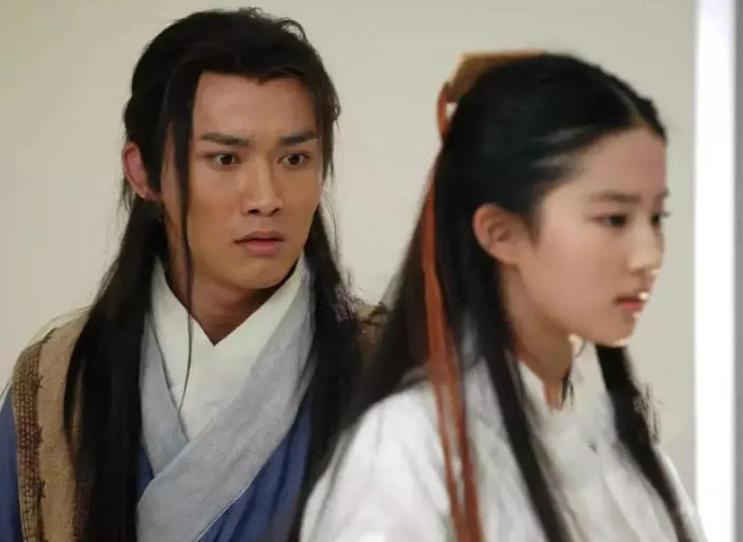 Nhiếp Viễn trong buổi casting Thần điêu đại hiệp 2006 cùng Lưu Diệc Phi. Ảnh: Sina. Nhiếp Viễn trong buổi casting Thần điêu đại hiệp 2006 cùng Lưu Diệc Phi. Ảnh: Sina.