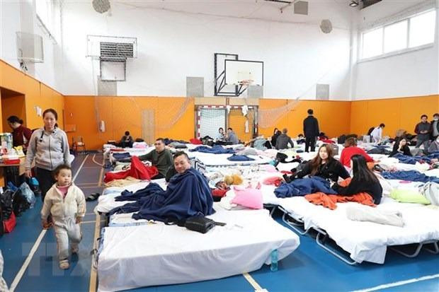 Bà con người Việt sơ tán từ Ukraine tại một cơ sở trạm trú ở Bucharest. (Ảnhminh họa. Mạnh Hùng/TTXVN)