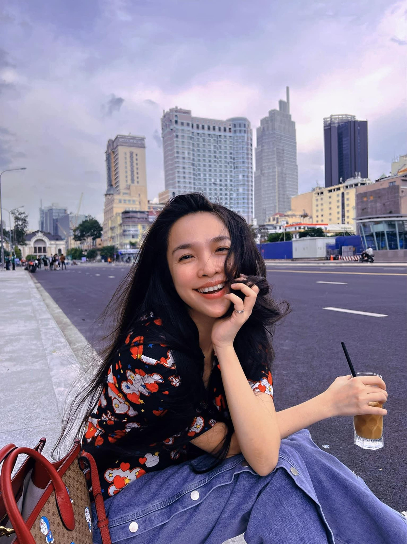 Nhan sắc "lão hóa ngược" của Hiền Thục ở tuổi tứ tuần.