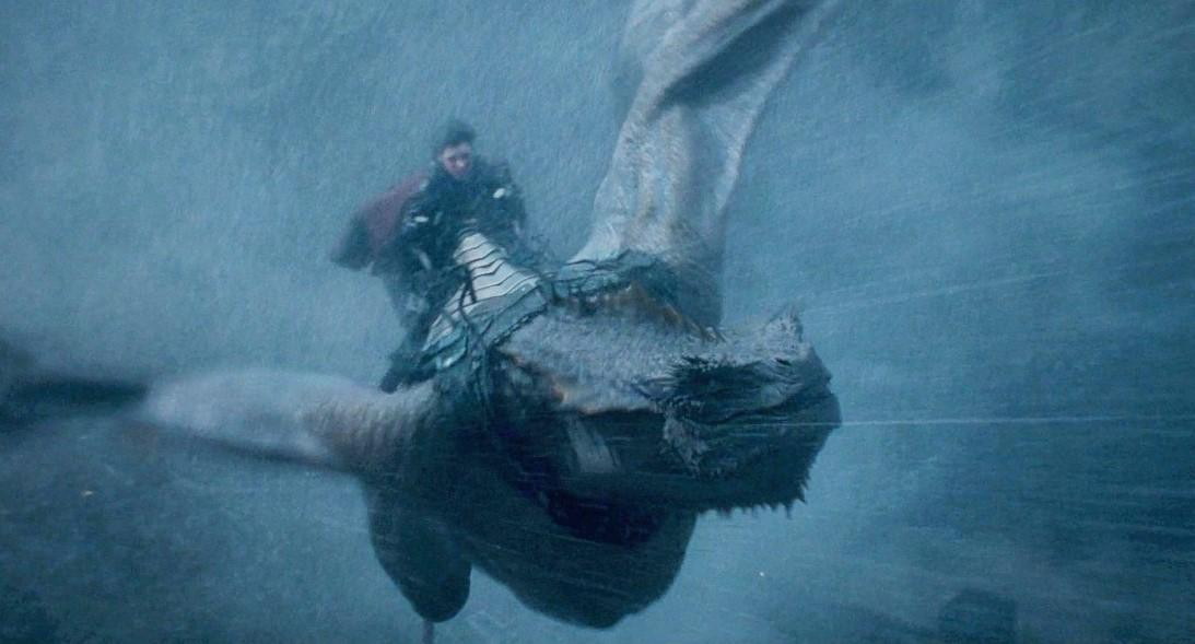 Cảnh rượt đuổi gay cấn của Aemond và Lucerys.