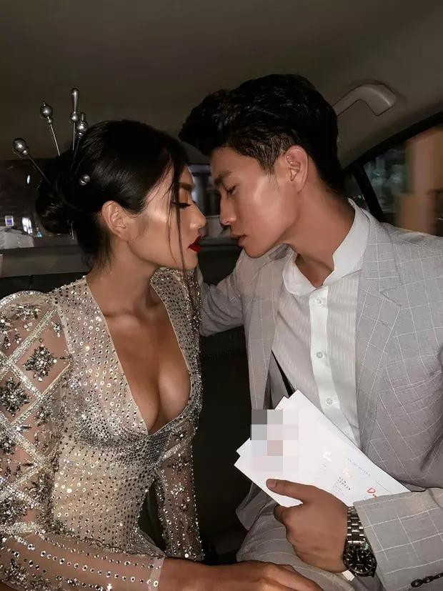 Trước khi đến với Ngô Thanh Vân, Huy Trần từng có mối tình 2 năm với “rich kid” Thảo Nhi Lê. Cả hai nhận được nhiều sự yêu mến vì tương xứng từ ngoại hình cho đến gia thế. Năm 2019, họ thông báo chia tay khiến cho nhiều người bất ngờ.