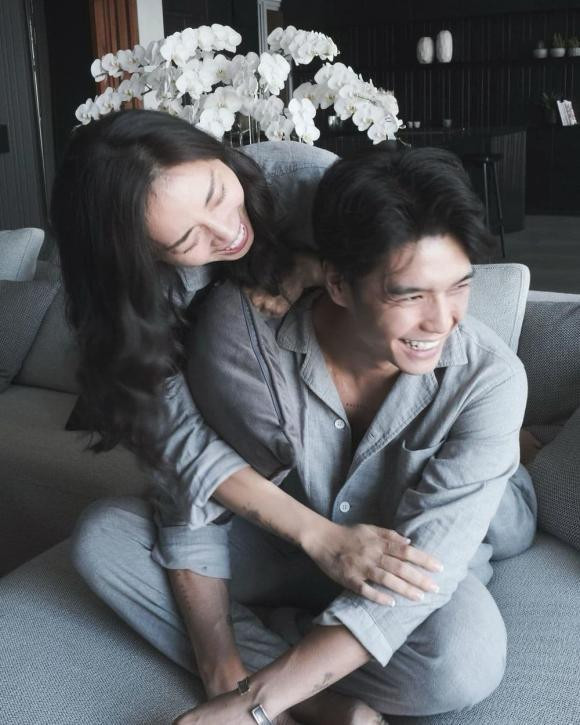 Huy Trần hẹn hò Ngô Thanh Vân từ năm 2020. Cô được người yêu cưng chiều. “Đả nữ” nhiều lần khoe được Huy Trần tự tay vào bếp nấu những món ngon cho cô thưởng thức.