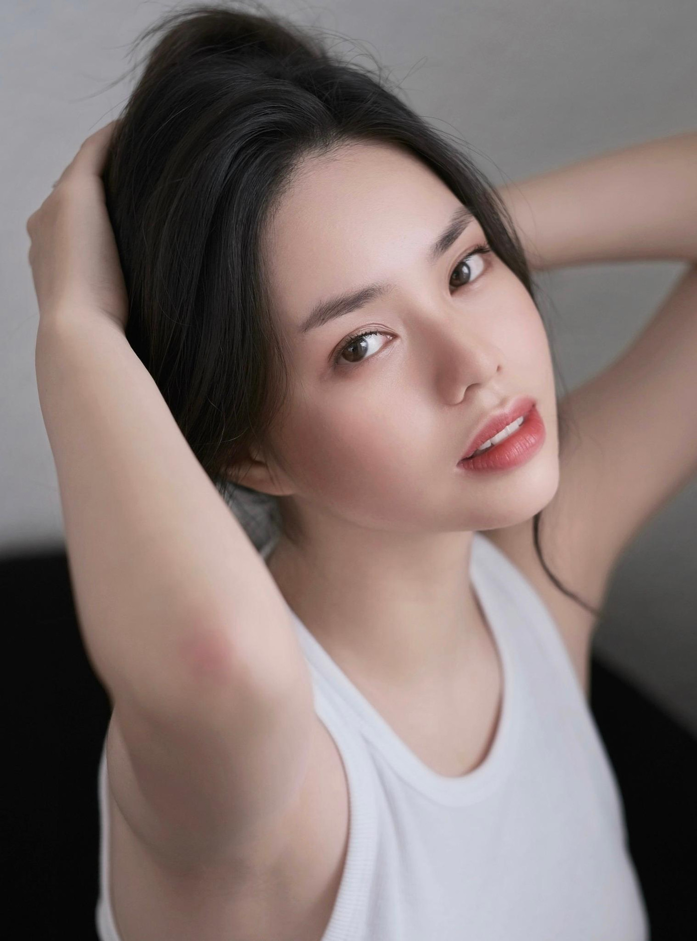 Trò chuyện với Tiền Phong, Trà My cho biết cô vừa tốt nghiệp trung học phổ thông và trở thành tân sinh viên ngành Xã hội học của Đại học Khoa học Xã hội và Nhân văn TP.HCM. Cô nói việc học là ưu tiên chính lúc này. Bên cạnh đó cô không quên trau dồi khả năng diễn xuất.