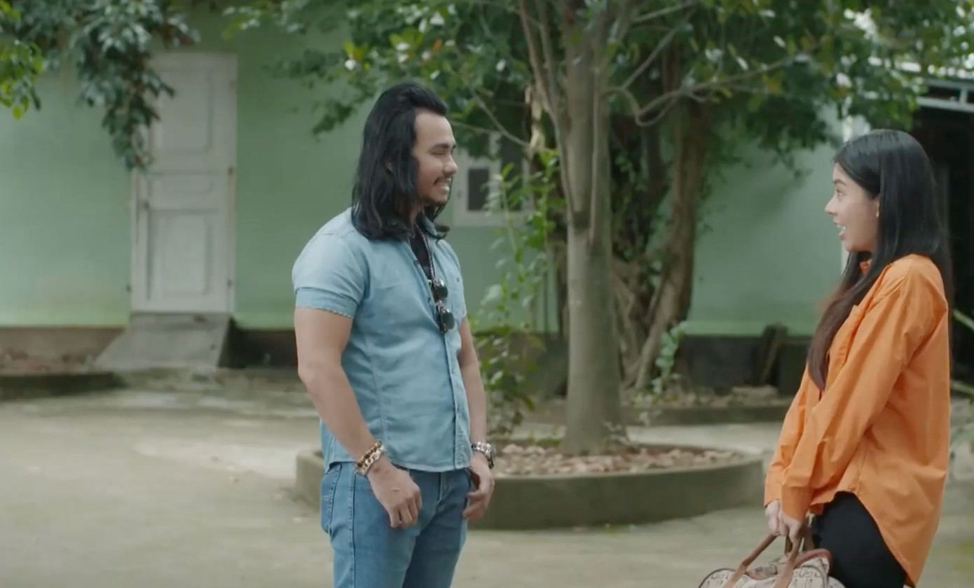 Thược tìm được mối tại thành phố. Ảnh: CMH. Thược tìm được mối tại thành phố. Ảnh: CMH.