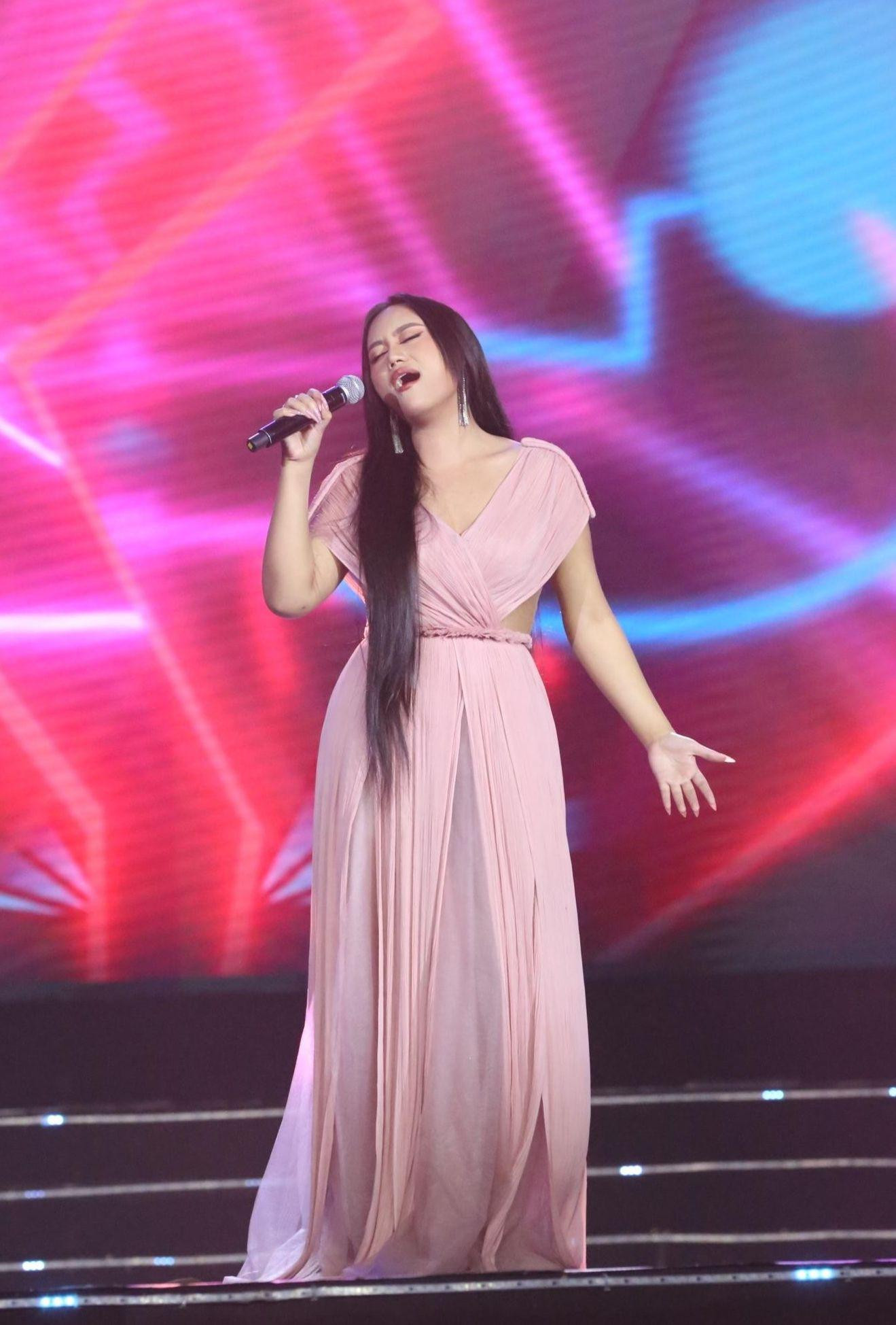 Ca sĩ Sofia. Ảnh: Trọng Tài.