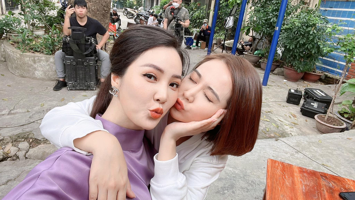 MC - Á hậu Thụy Vân và Huyền Lizzie MC - Á hậu Thụy Vân và Huyền Lizzie