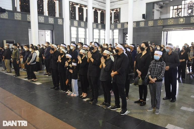 13h30 lễ truy điệu bắt đầu (Ảnh: Toàn Vũ).