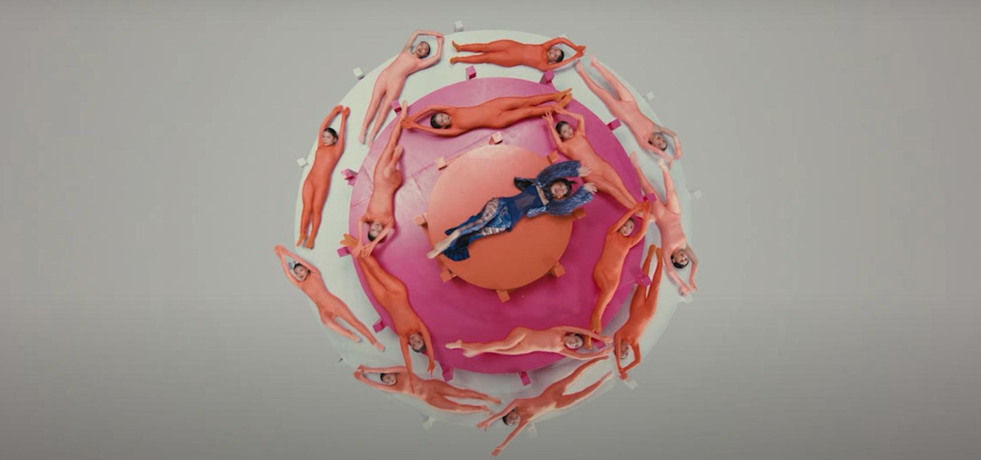 Hình ảnh trong MV Sashimi của Chi Pu. Hình ảnh trong MV Sashimi của Chi Pu.