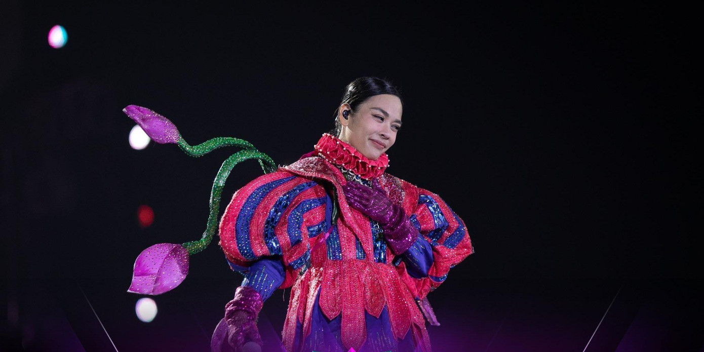 O Sen – Ngọc Mai cởi bỏ bộ mascot, lộ diện danh tính và trở thành quán quân mùa đầu tiên của Ca sĩ mặt nạ - The Masked Singer Vietnam tối 19/11. O Sen – Ngọc Mai cởi bỏ bộ mascot, lộ diện danh tính và trở thành quán quân mùa đầu tiên của Ca sĩ mặt nạ - The Masked Singer Vietnam tối 19/11.