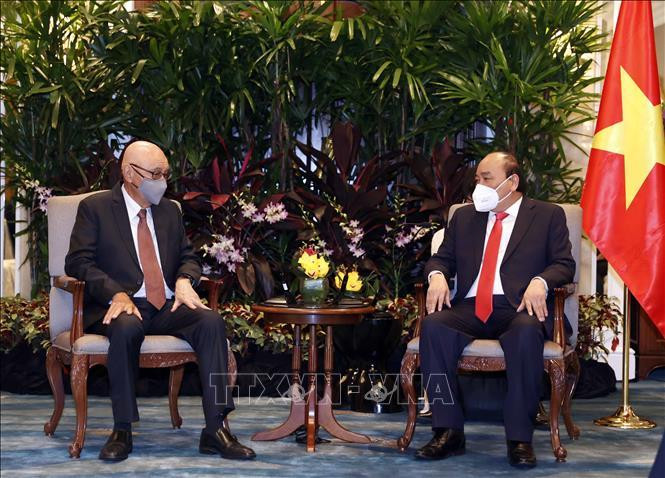 Chủ tịch nước Nguyễn Xuân Phúc tiếp ông Ang Kong Hua, lãnh đạo Tập đoàn Sembcorp Industries. Ảnh: Thống Nhất/TTXVN.