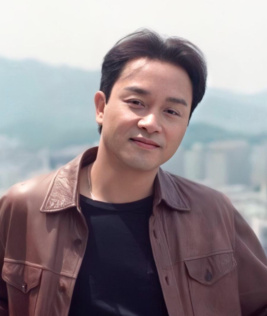 Trương Quốc Vinh (trái), Lý Tiểu Long chết khi đang ở đỉnh cao sự nghiệp.