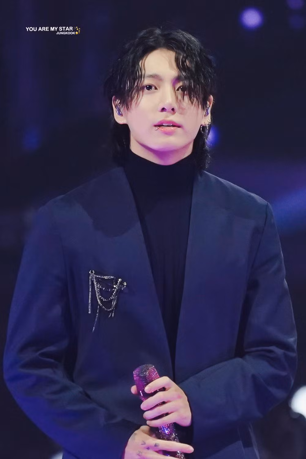 Em út Jungkook chứng tỏ độ nổi tiếng khi được nhắc đến nhiều nhất tại lễ trao giải, hơn 1 triệu lượt đề cập trên Twitter, đứng trending tại 84 quốc gia và vùng lãnh thổ. Ảnh: Twitter.