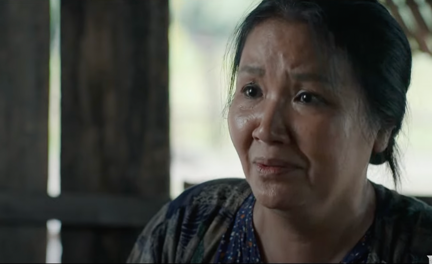 Bà Lành kể với Mô rằng Khoản và Loan là 2 anh em cùng cha khác mẹ, bà đã cưu mang “con ghẻ” từ khi lọt lòng tới giờ. Ảnh: CMH Bà Lành kể với Mô rằng Khoản và Loan là 2 anh em cùng cha khác mẹ, bà đã cưu mang “con ghẻ” từ khi lọt lòng tới giờ. Ảnh: CMH