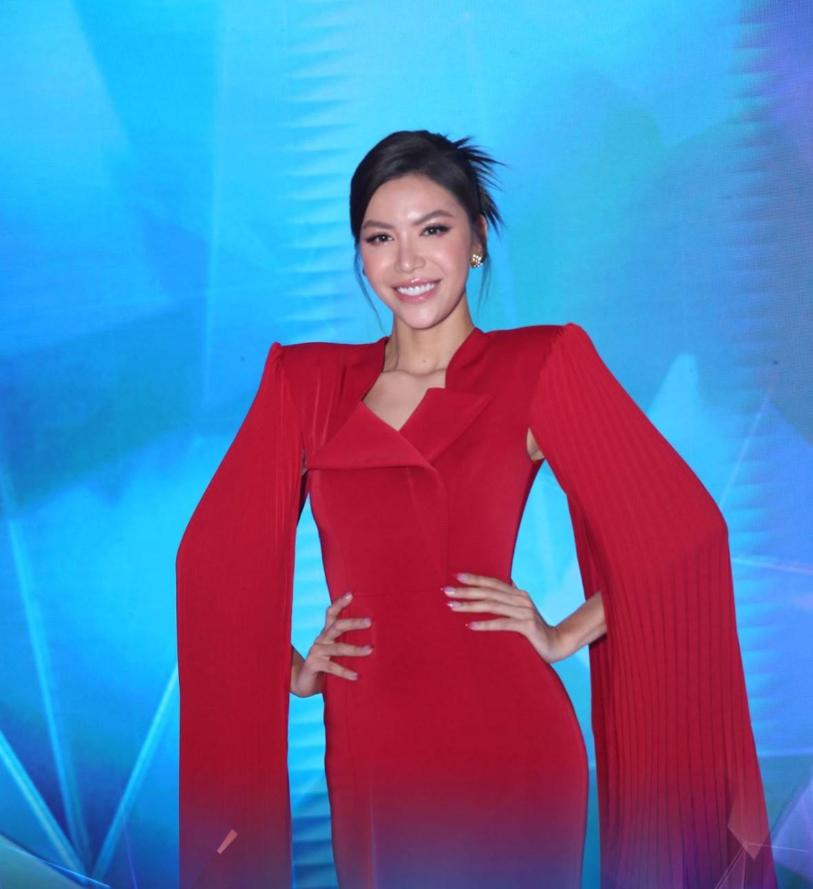 Minh Tú thay vị trí host của Hương Giang Idol Minh Tú thay vị trí host của Hương Giang Idol