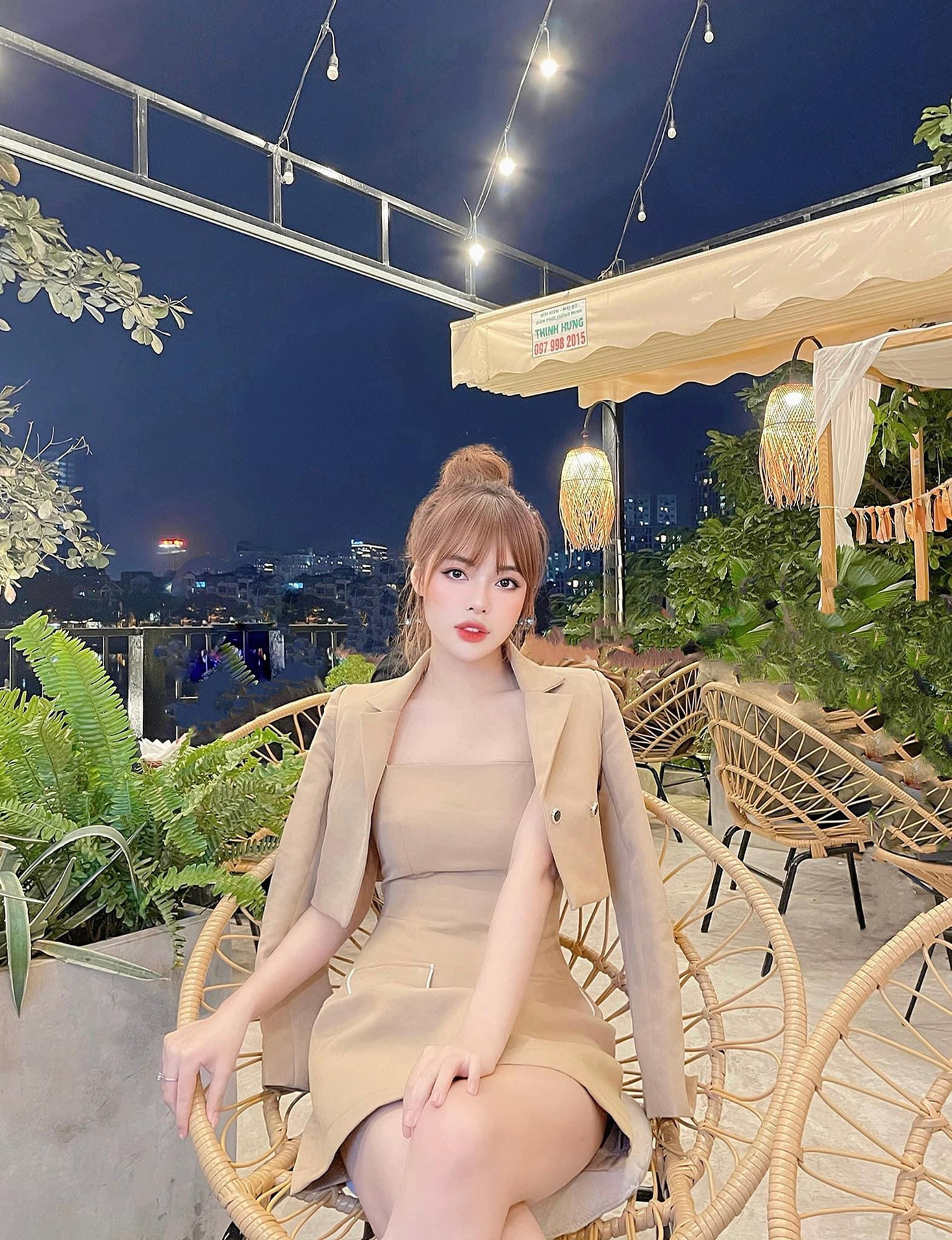 Vợ sắp cưới của Anh Tuấn tên Lâm Diễm Quỳnh, sinh năm 2001, đang hoạt động trong lĩnh vực làm đẹp.