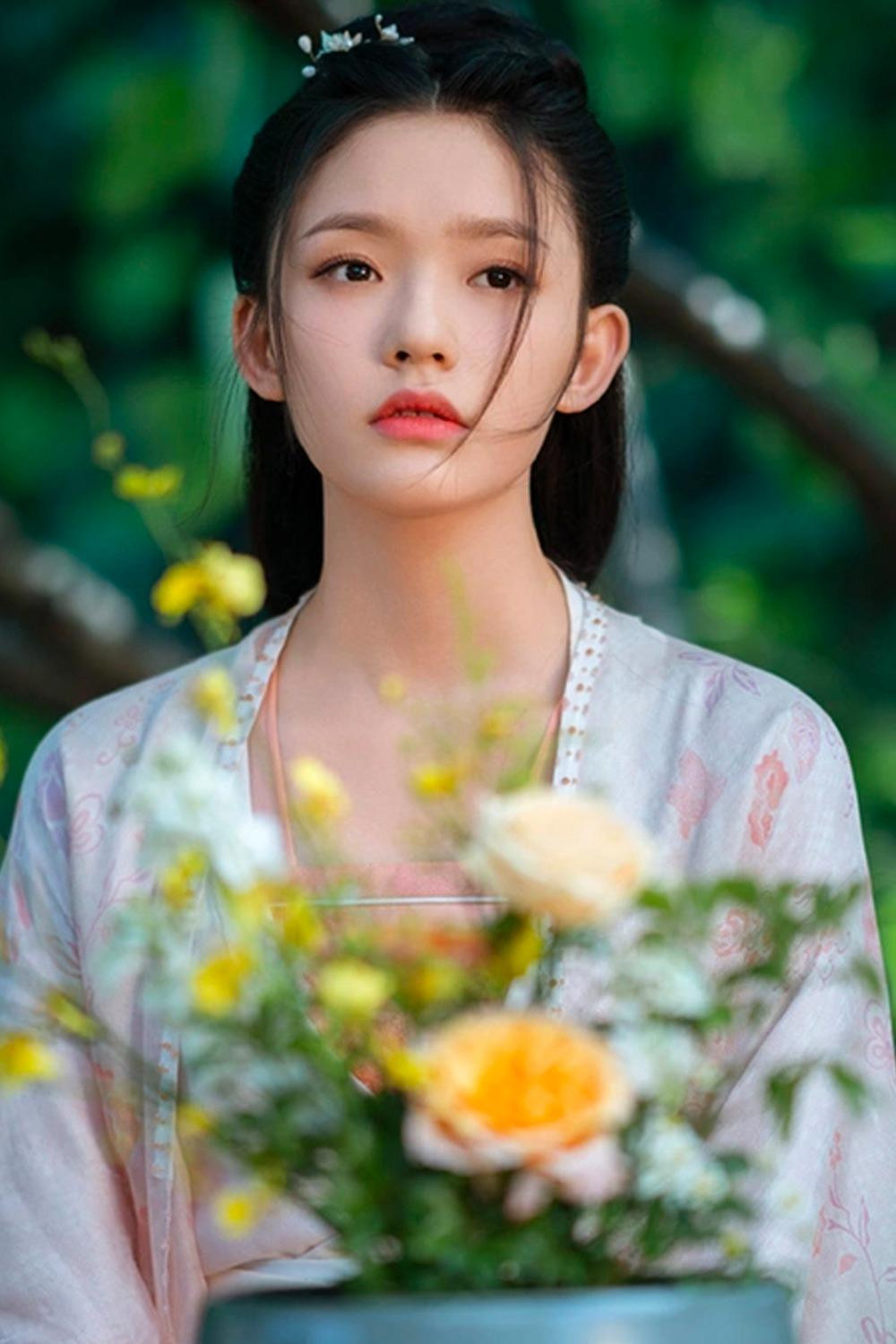 Trần Hiểu vướng tin ngoại tình với Lâm Duẫn. Ảnh: Weibo. Trần Hiểu vướng tin ngoại tình với Lâm Duẫn. Ảnh: Weibo.