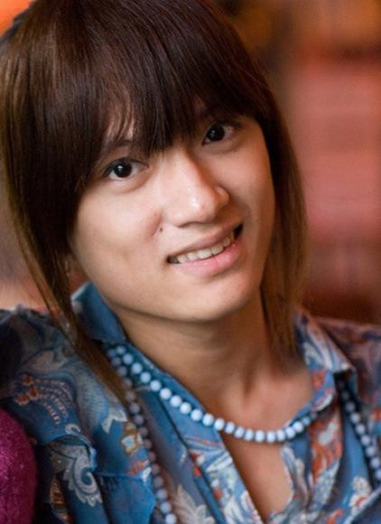 Những nghệ sĩ Việt công khai là người thuộc cộng đồng LGBT ảnh 3 Những nghệ sĩ Việt công khai là người thuộc cộng đồng LGBT ảnh 3