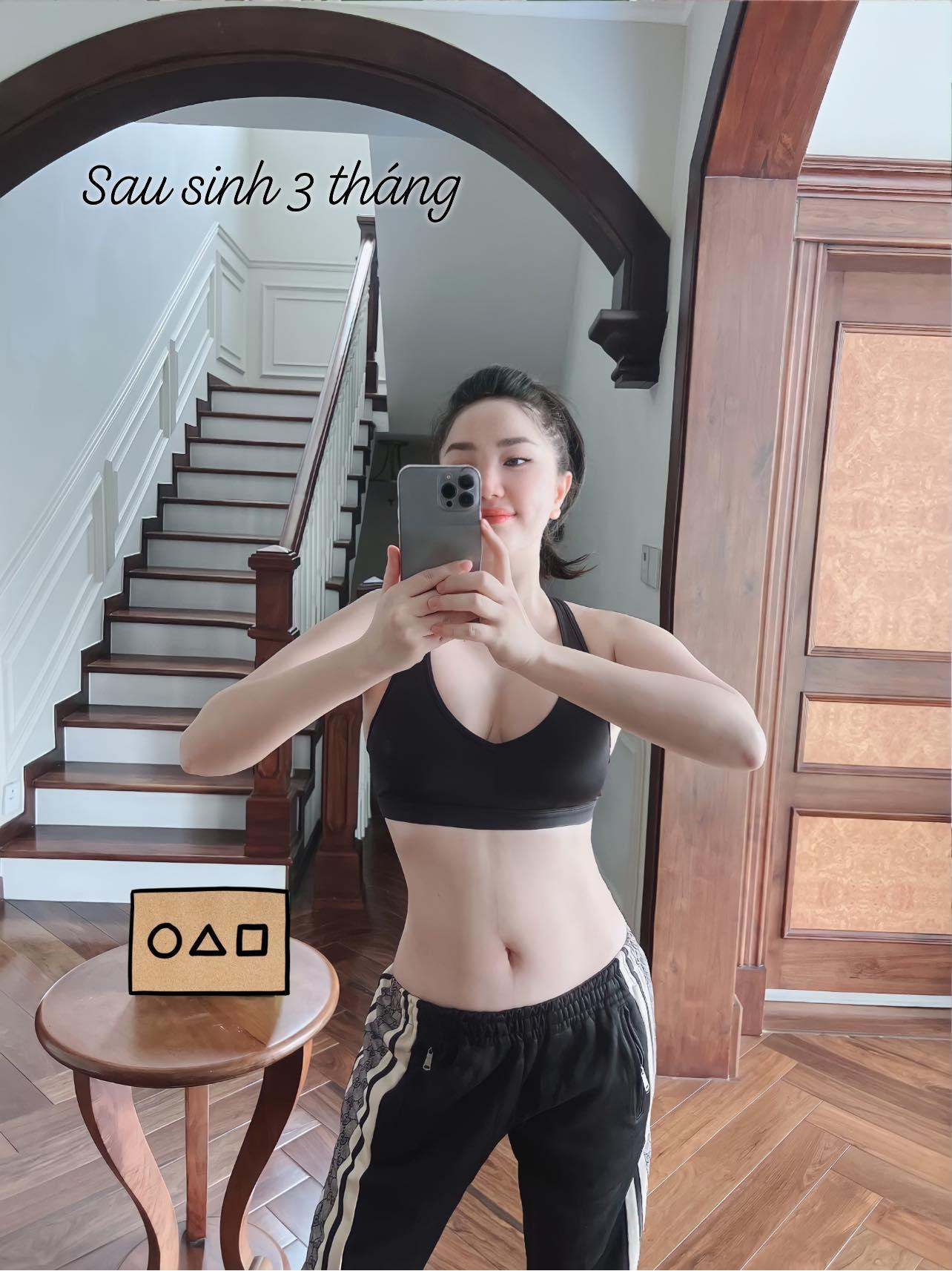 Bảo Thy nỗ lực “đánh bay mỡ bụng”, lấy lại được vóc dáng săn chắc, thon gọn sau sinh. Bảo Thy nỗ lực “đánh bay mỡ bụng”, lấy lại được vóc dáng săn chắc, thon gọn sau sinh.