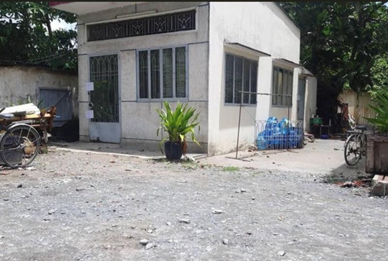 Căn nhà nơi cháu K. bị bạo hành. Căn nhà nơi cháu K. bị bạo hành.