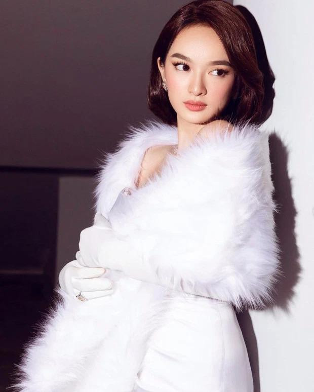 Quyết định “trùng tu” nhan sắc của mỹ nhân Em chưa 18 nhận được nhiều ý kiến tích cực bởi sắc vóc của cô ngày càng lên hương.