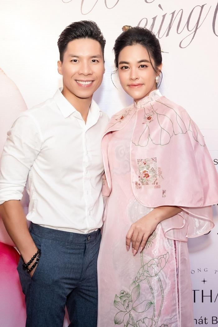 Về đời tư, Ngọc Mai được biết tới là vợ của NSƯT Quốc Nghiệp. Họ có với nhau hai con, một trai và một gái. Trên trang cá nhân, hai vợ chồng không ngần ngại chia sẻ những khoảnh khắc hạnh phúc, ngọt ngào của gia đình nhỏ. Về đời tư, Ngọc Mai được biết tới là vợ của NSƯT Quốc Nghiệp. Họ có với nhau hai con, một trai và một gái. Trên trang cá nhân, hai vợ chồng không ngần ngại chia sẻ những khoảnh khắc hạnh phúc, ngọt ngào của gia đình nhỏ.