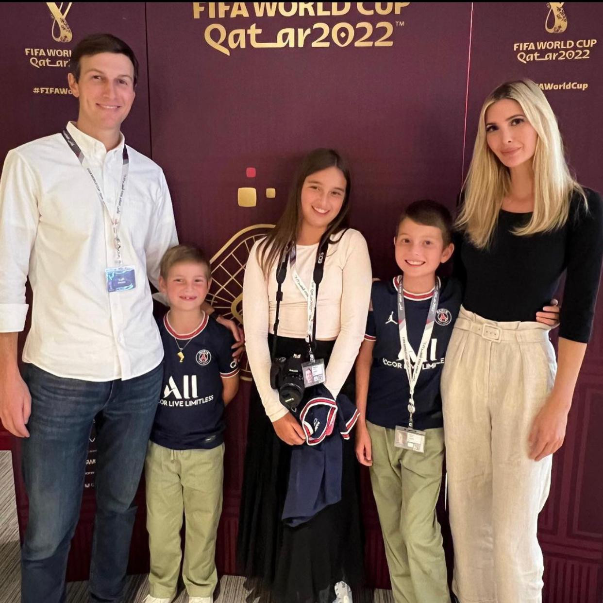 Con gái cựu tổng thống Mỹ viết trên trang cá nhân: &quot;Chúc mừng Kylian Mbappe và tuyển Pháp có được thắng lợi ở trận vừa qua. Kylian quả thực là cầu thủ tài năng&quot;.