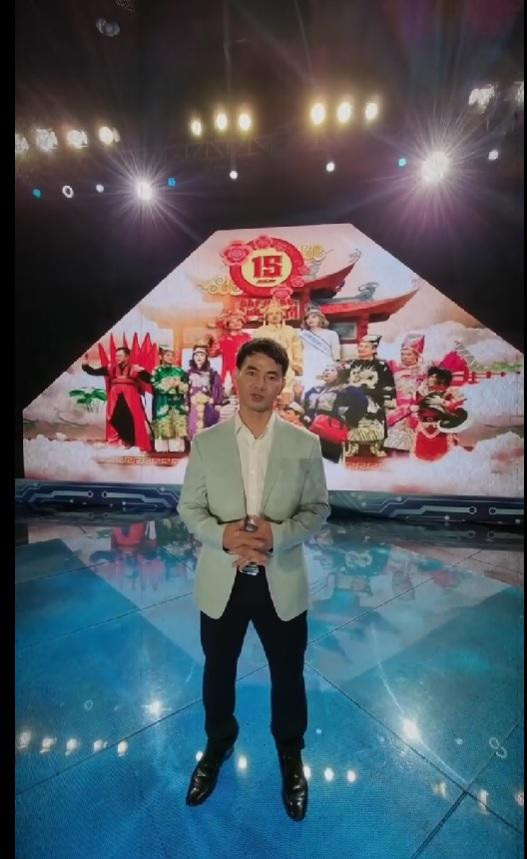 NSƯT Xuân Bắc livestream trên trang cá nhân NSƯT Xuân Bắc livestream trên trang cá nhân