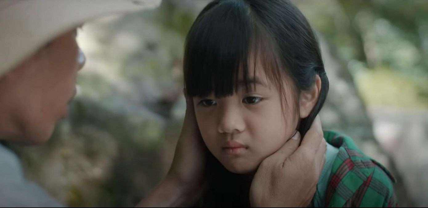 Mô đưa con gái đến nơi Loan gặp nạn. Ảnh: CMH.