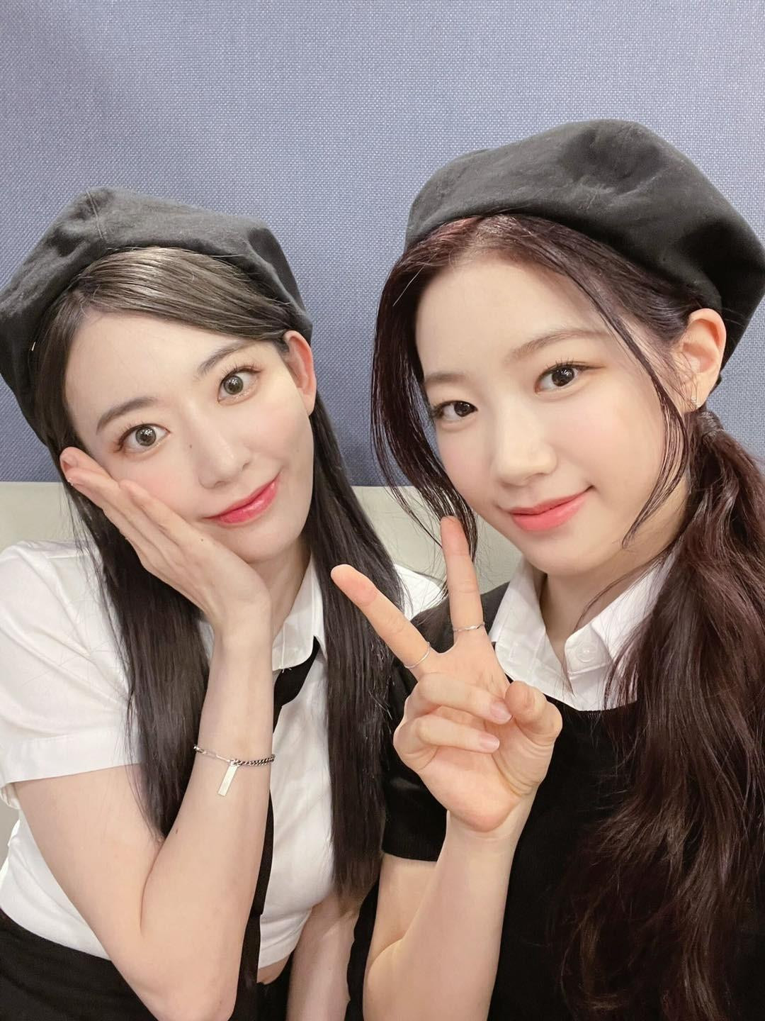 Sakura và Kazuha (LE SSERAFIM). Ảnh: Source Music.