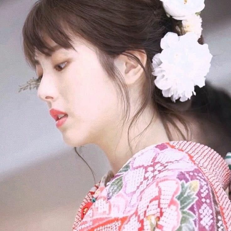 Minami từng chia sẻ: “Tôi nghĩ “người đẹp” không chỉ ở ngoại hình mà ngay cả nội tâm cũng rất quan trọng. Lý do đó sẽ giúp tôi cố gắng để bản thân mình trở nên đẹp hơn từ dung mạo cho đến tâm hồn”.