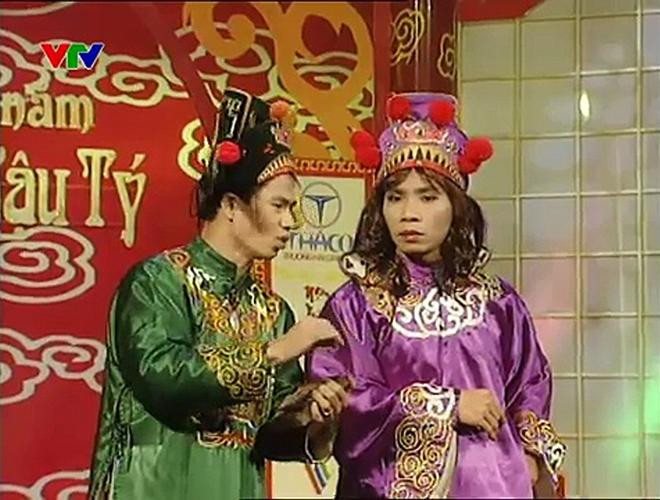 Năm 2008, trang phục, đầu tóc hai cận thần của Ngọc Hoàng đã cầu kỳ hơn Năm 2008, trang phục, đầu tóc hai cận thần của Ngọc Hoàng đã cầu kỳ hơn