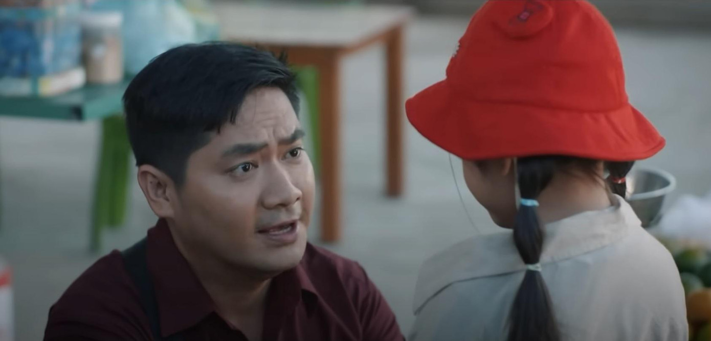 Hào âm thầm quan tâm con gái ruột. Ảnh: CMH.