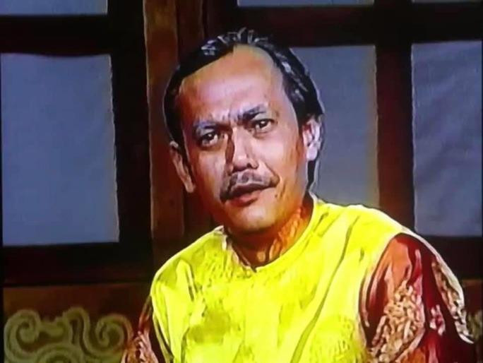 NSND Việt Anh trong vai Chu Phác Viên (vở Lôi Vũ)