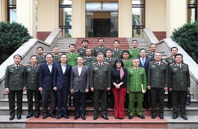 Các đại biểu dự hội nghị. Các đại biểu dự hội nghị.