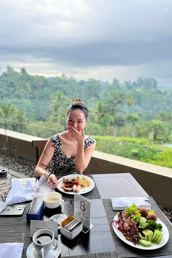 Ca sĩ Phương Linh chọn Bali (Indonesia) là điểm nghỉ dưỡng trong những ngày nghỉ lễ.