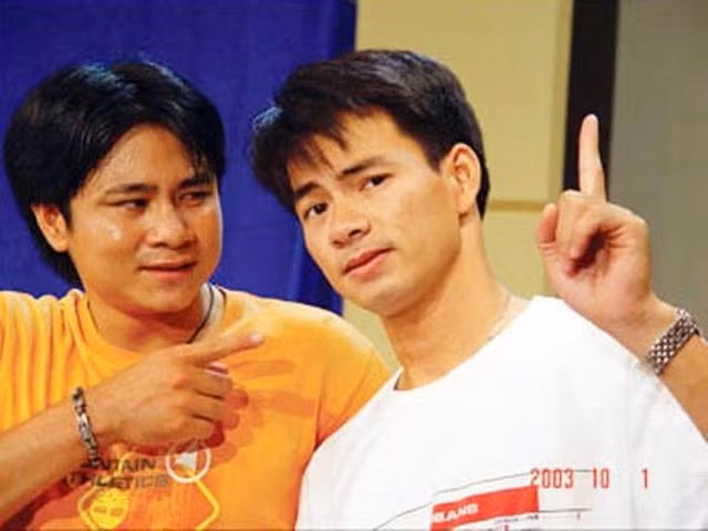 Từ những năm 2000, cả hai đã cùng tạo nên thương hiệu khi tham gia Gặp nhau cuối tuần. Kể từ thời điểm đó, nhắc đến Xuân Bắc là có Tự Long và ngược lại.