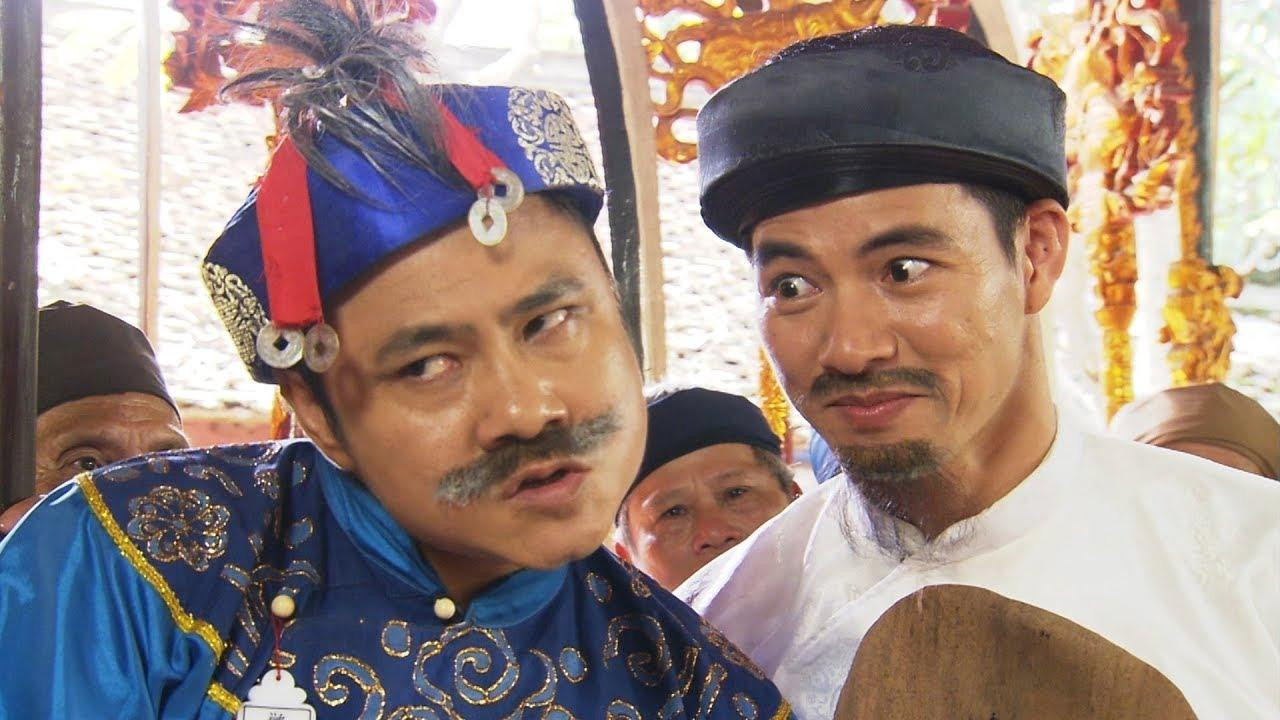 Tự Long không ngại “bóc” tật xấu của bạn thân. Anh gọi Xuân Bắc là &quot;giám đốc nông trường cao su&quot; vì hay đi muộn. Mỗi lần diễn nhóm, anh để Xuân Bắc là người thương lượng với bầu sô và không bao giờ kỳ kèo vì biết bạn sẽ không để mình thiệt.