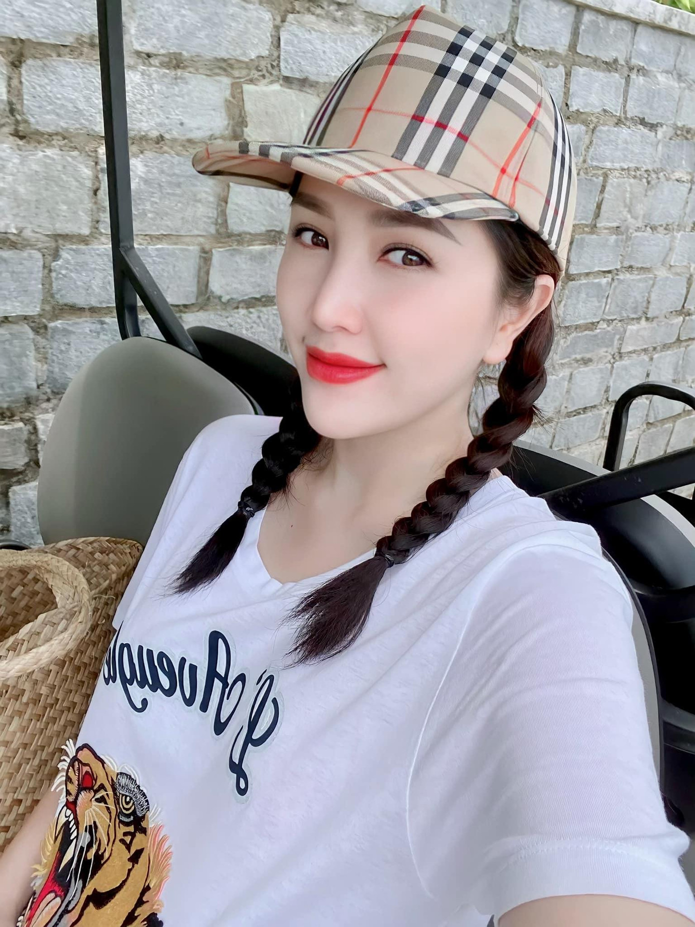 Bảo Thy khoe vòng eo phẳng lỳ sau 3 tháng sinh con, tiết lộ lý do tạm dừng sự nghiệp ảnh 1 Bảo Thy khoe vòng eo phẳng lỳ sau 3 tháng sinh con, tiết lộ lý do tạm dừng sự nghiệp ảnh 1