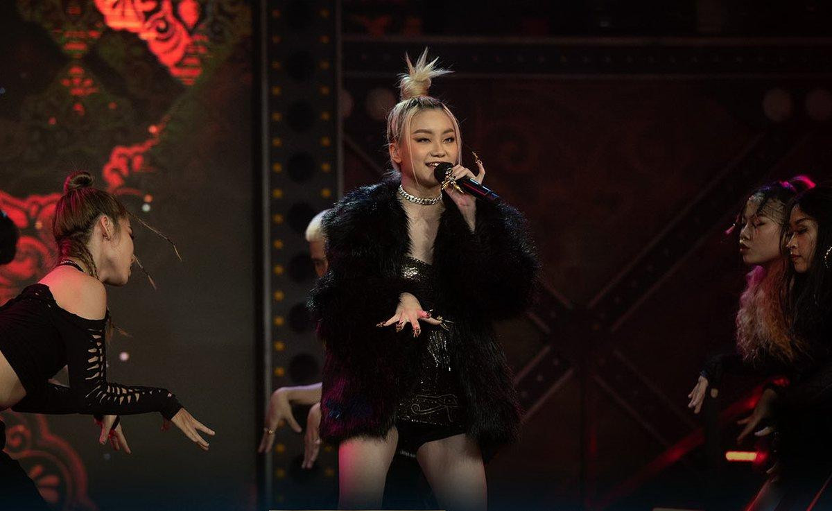 Kellie là thí sinh duy nhất đội Binz ở vòng chung kết. Ảnh: Rap Việt.